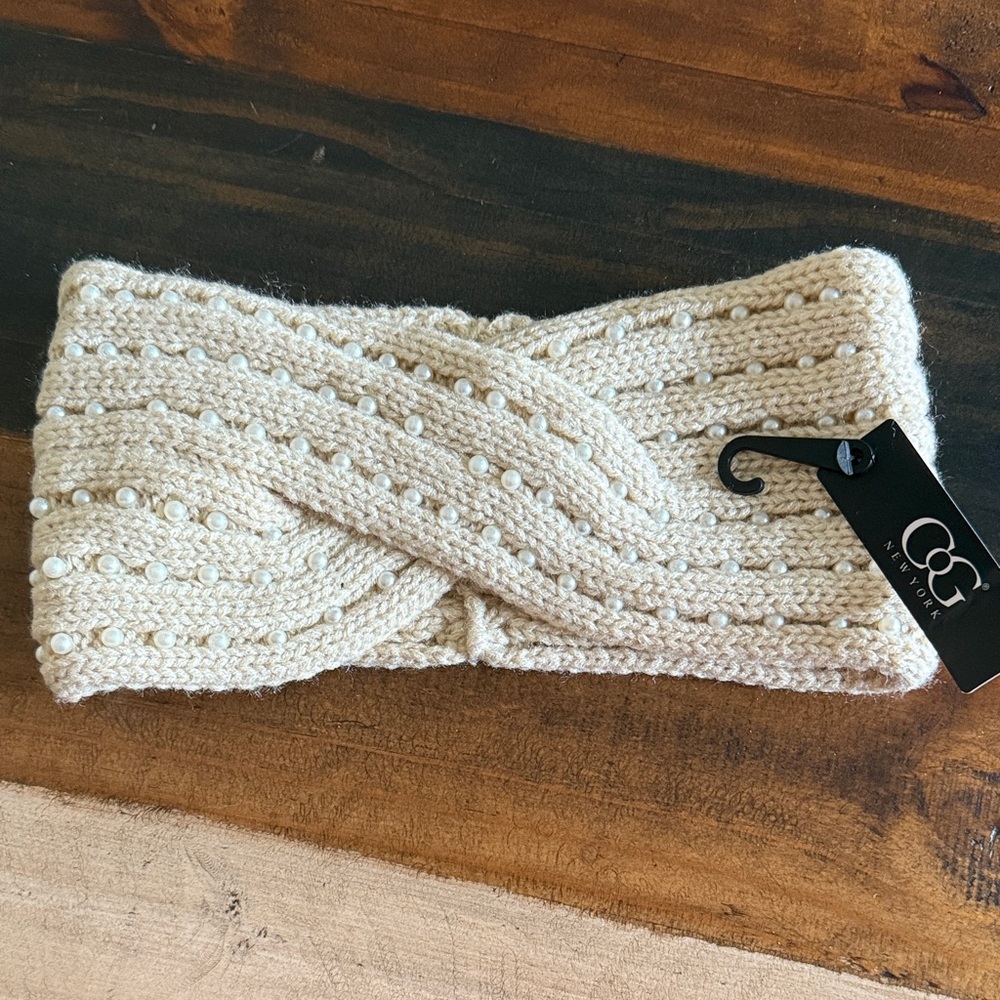 Beige Knit Headband with Pearls